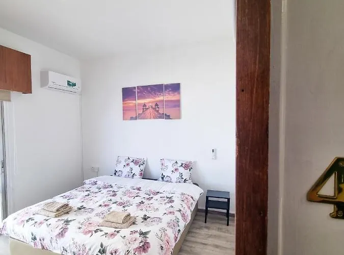 Habitación en casa particular Citycenter Next To The *