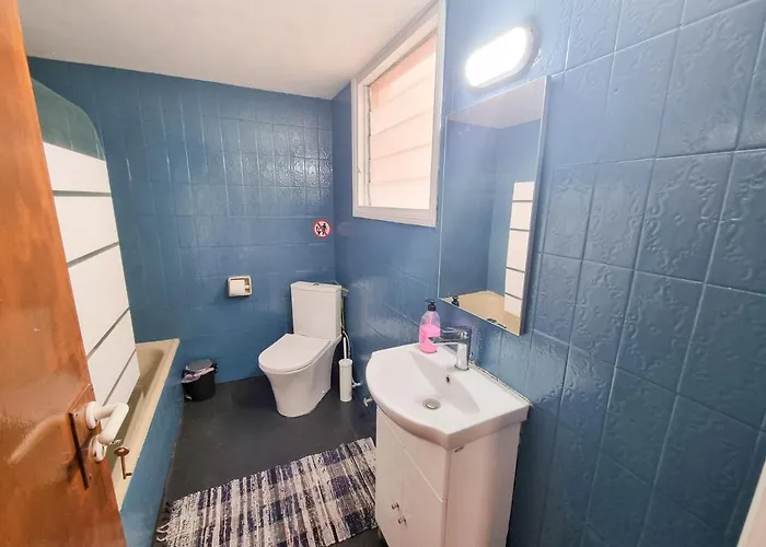 Citycenter Next To The Lárnaca