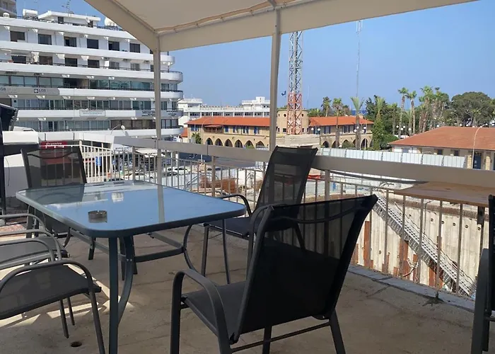 Citycenter Next To The * Larnaca